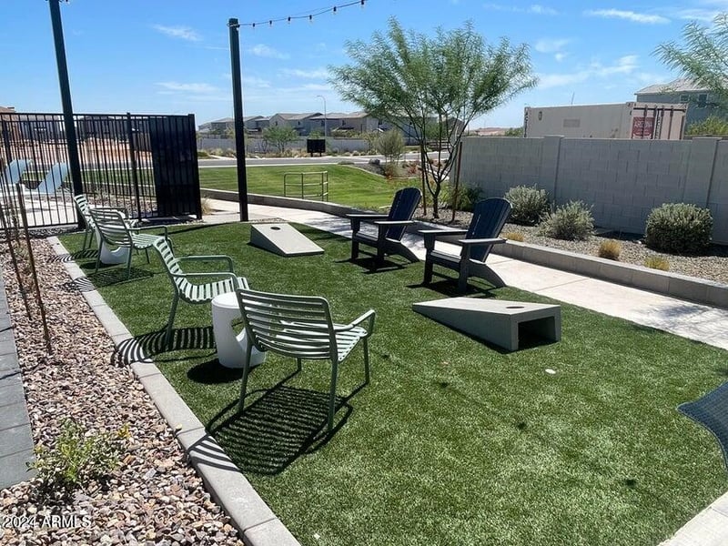 17288 Patrick Ln, Surprise, AZ 85387
