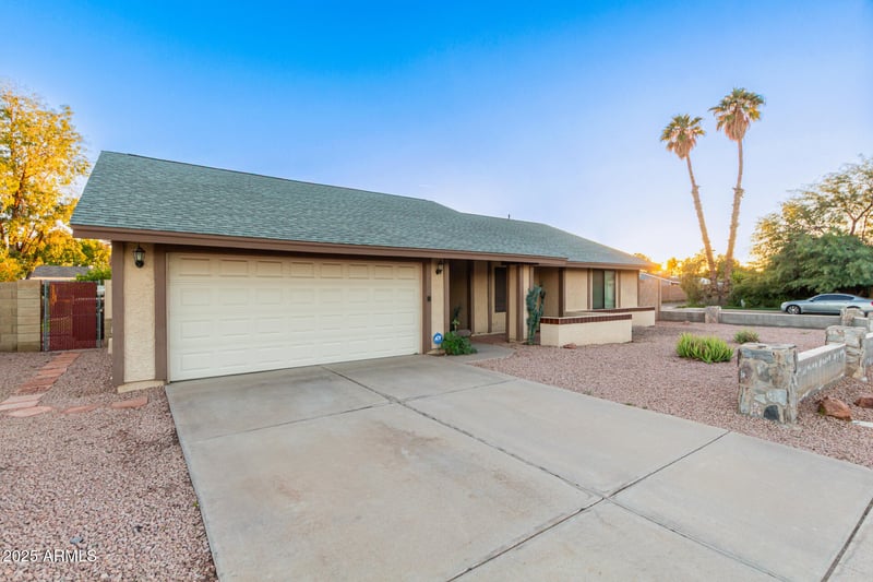1729 Brooks St, Chandler, AZ 85224