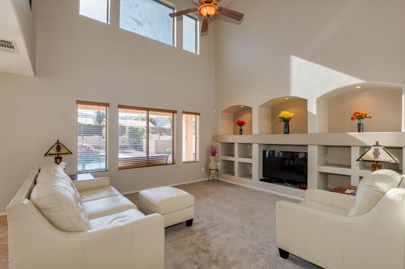 1729 E Beverly Rd, Phoenix, AZ 85042
