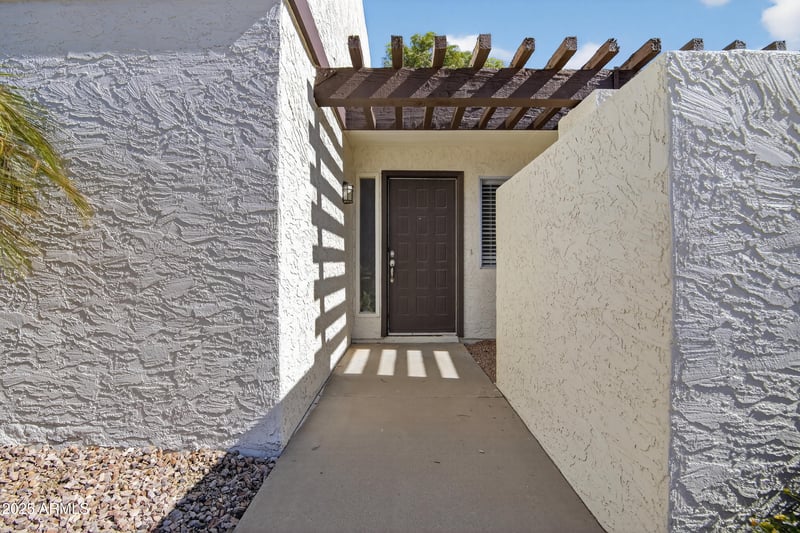 1729 Rogers Cir, Mesa, AZ 85202