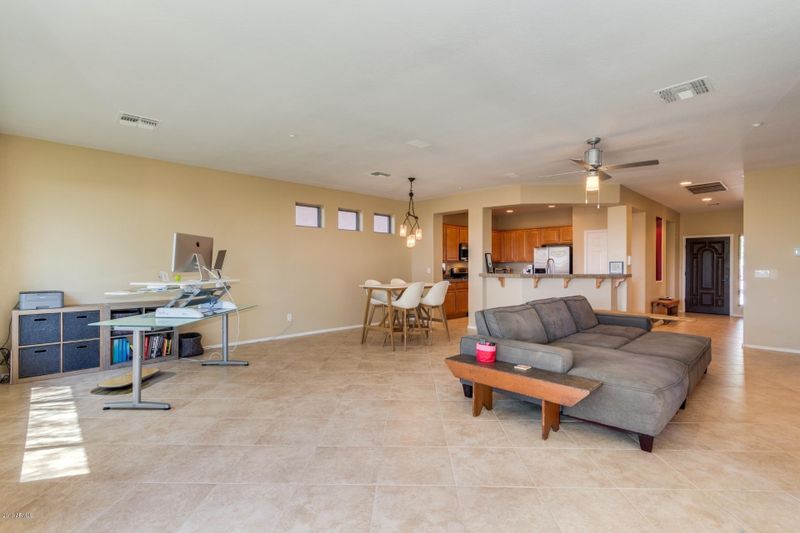 1729 W Turtle Hill Dr, Anthem, AZ 85086