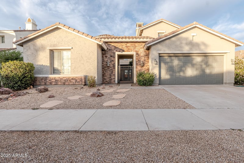 173 172nd Dr, Goodyear, AZ 85338