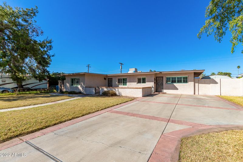 1730 W Monterosa St, Phoenix, AZ 85015
