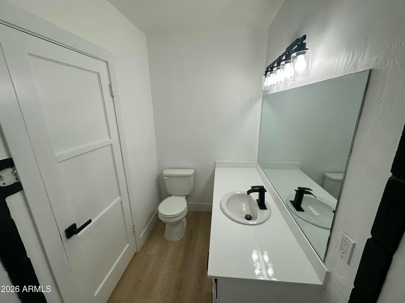 1730 Thomas Rd, Phoenix, AZ 85015