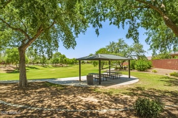 17302 Running Deer Trl, Surprise, AZ 85387