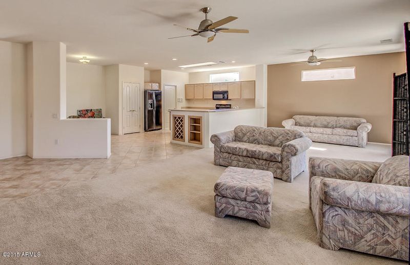 17304 N Thoroughbred Dr, Surprise, AZ 85374