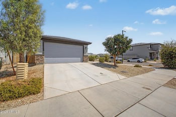 17308 Daley Ln, Surprise, AZ 85387