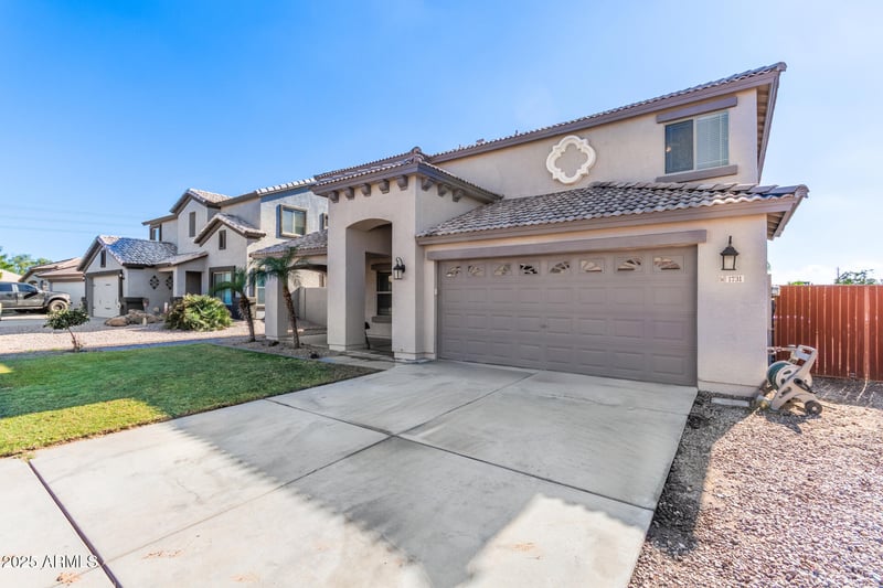 1731 Magnum Rd, San Tan Valley, AZ 85140