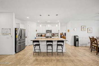 17318 W Running Deer Trl, Surprise, AZ 85387