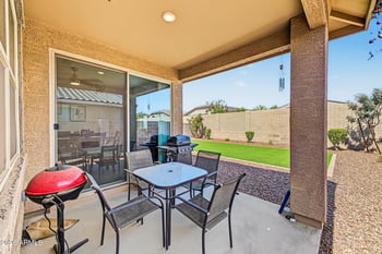 17318 W Running Deer Trl, Surprise, AZ 85387