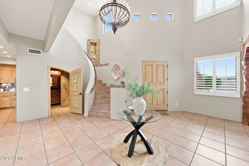 1732 E Gelding Dr, Phoenix, AZ 85022
