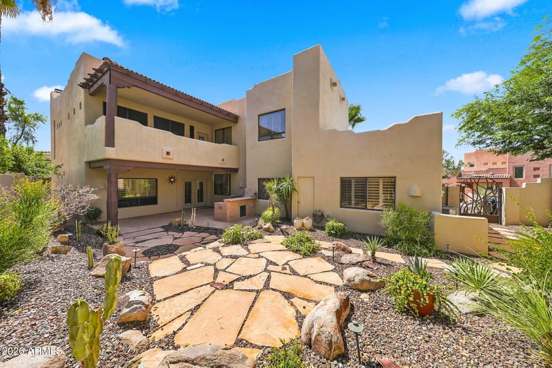 1732 E Gelding Dr, Phoenix, AZ 85022