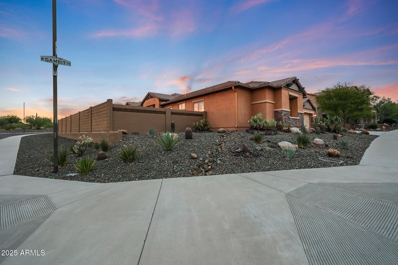 1732 Gambit Trl, Phoenix, AZ 85085
