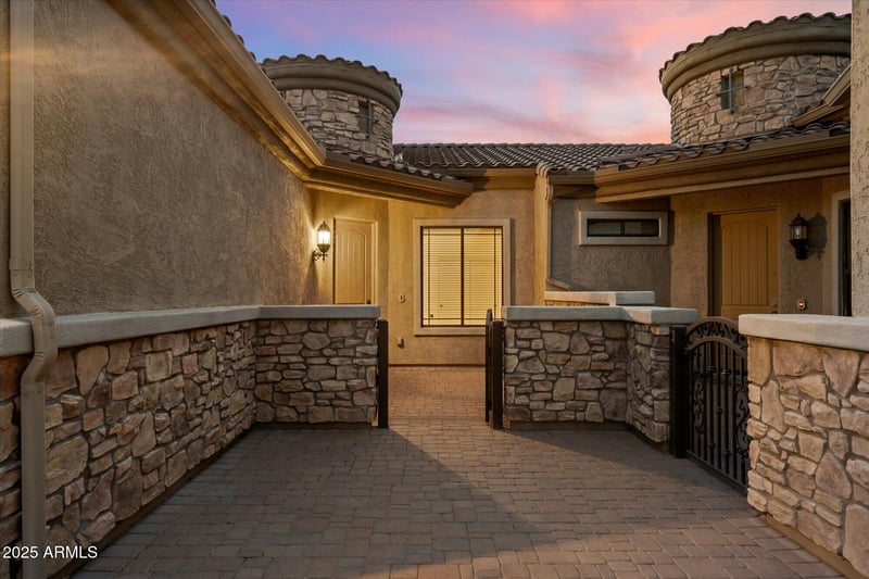 1732 Makalu Cir, Mesa, AZ 85207