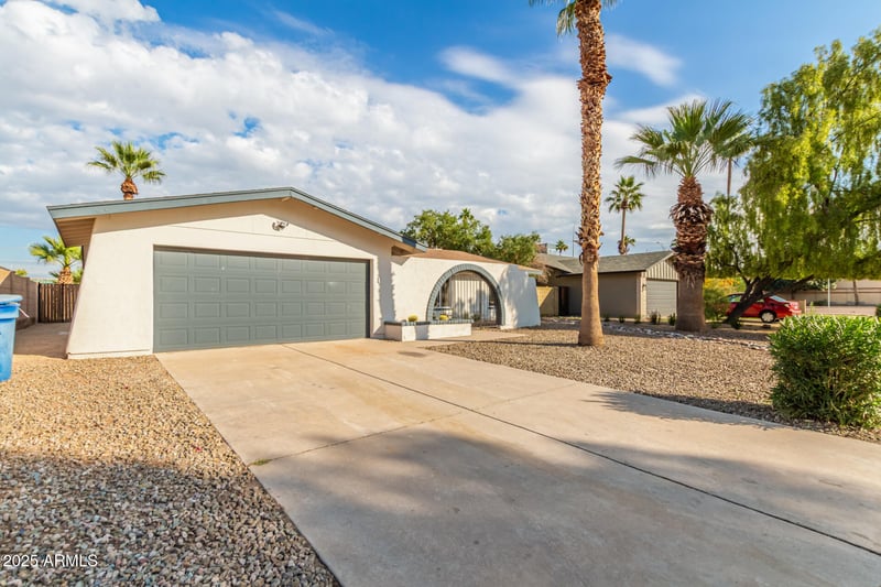 1732 Minton Dr, Tempe, AZ 85282