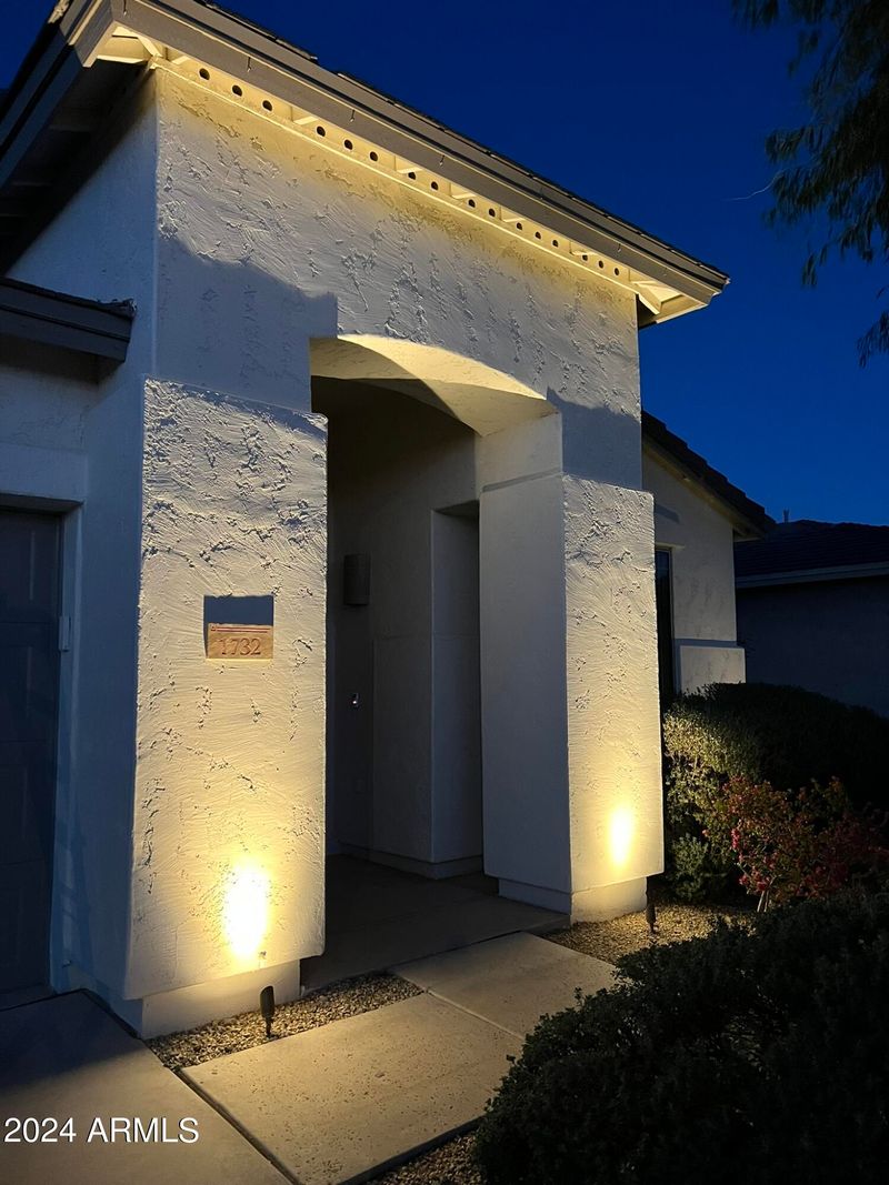 1732 W Glenhaven Dr, Phoenix, AZ 85045