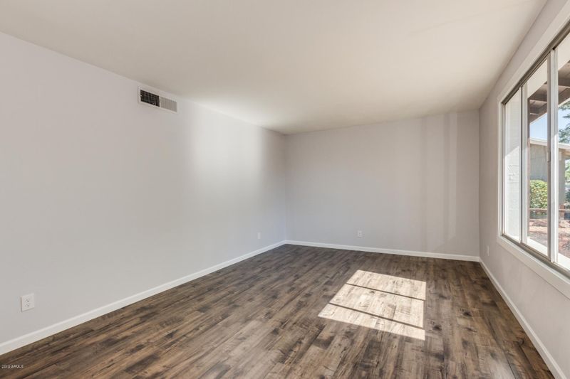 1732 W Griswold Rd, Phoenix, AZ 85021