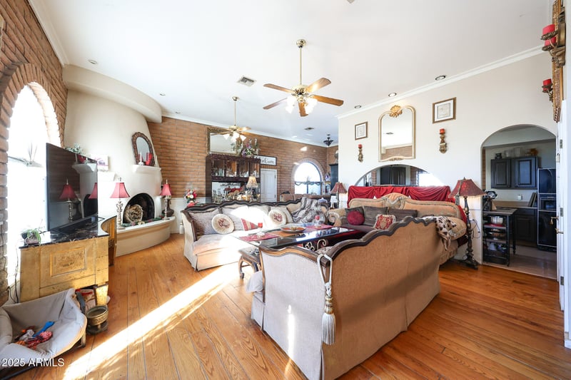 1732 Yearling Rd, Phoenix, AZ 85085