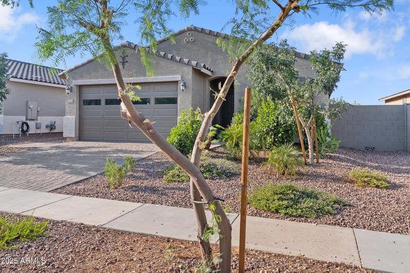 17320 Red Fox Rd, Surprise, AZ 85387
