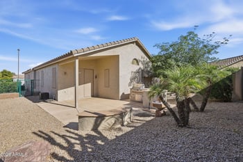 17320 Thornberry Dr, Surprise, AZ 85374