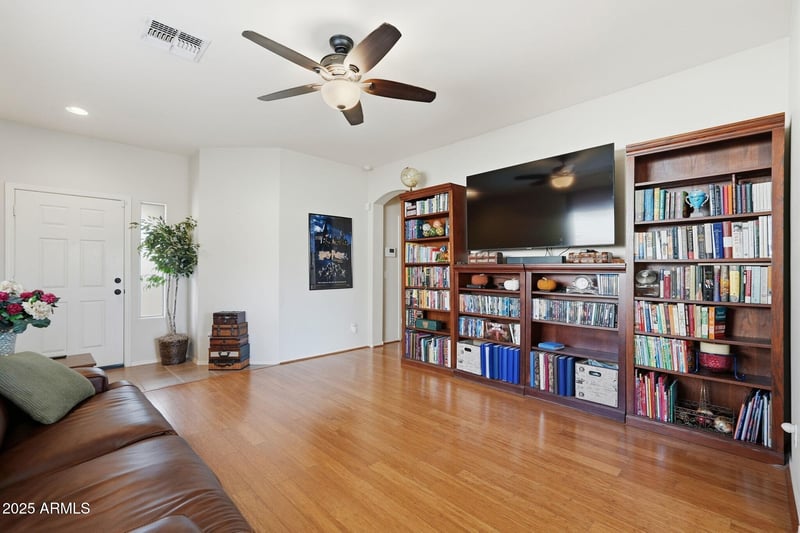 17326 170th Ln, Surprise, AZ 85374