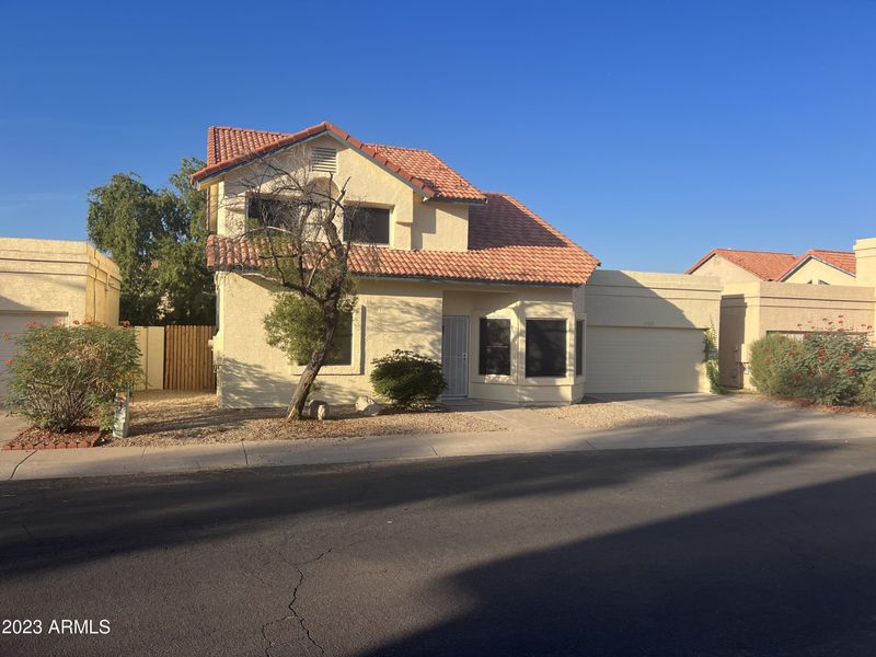 1733 E Geronimo St, Chandler, AZ 85225