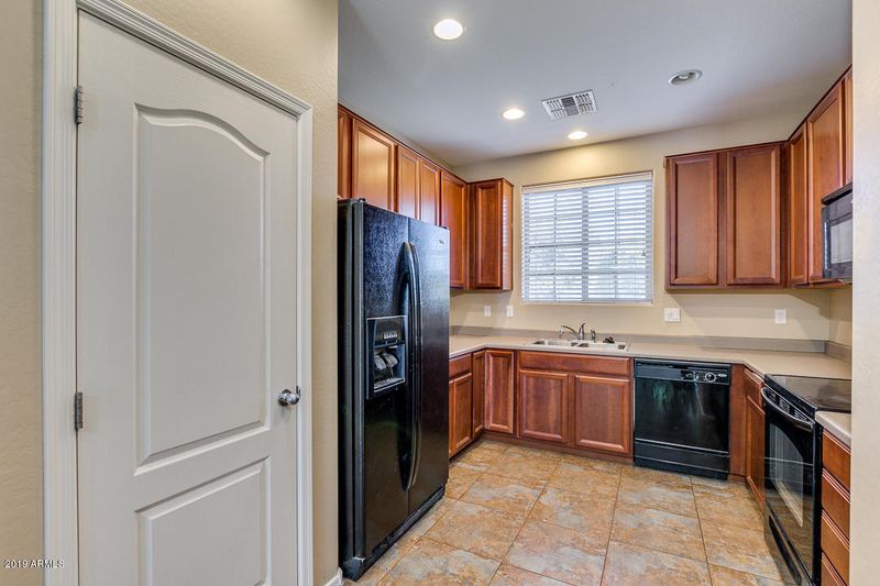 17330 W Monroe St, Goodyear, AZ 85338