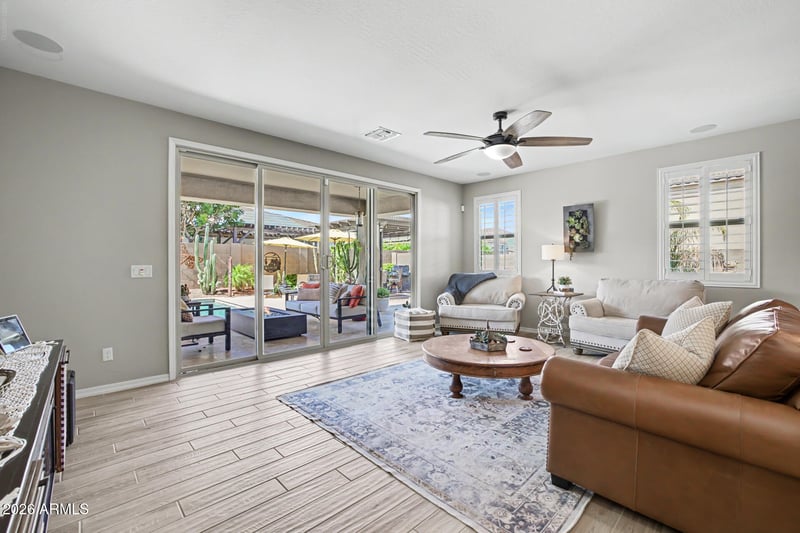 17330 W Oberlin Way, Surprise, AZ 85387
