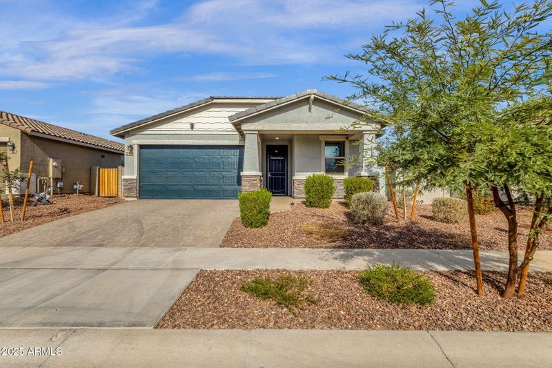 17334 W Running Deer Trl, Surprise, AZ 85387