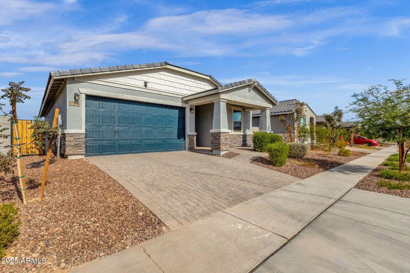 17334 W Running Deer Trl, Surprise, AZ 85387