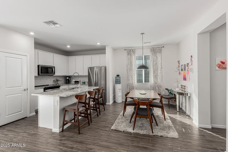 17339 Paraiso Ln, Surprise, AZ 85387