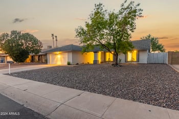 1734 Banff Ln, Phoenix, AZ 85023
