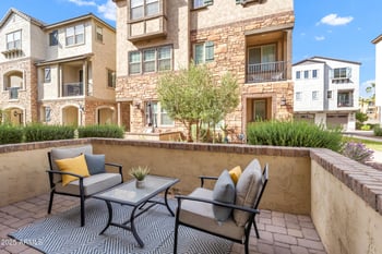 1734 Dogwood Ln, Gilbert, AZ 85295