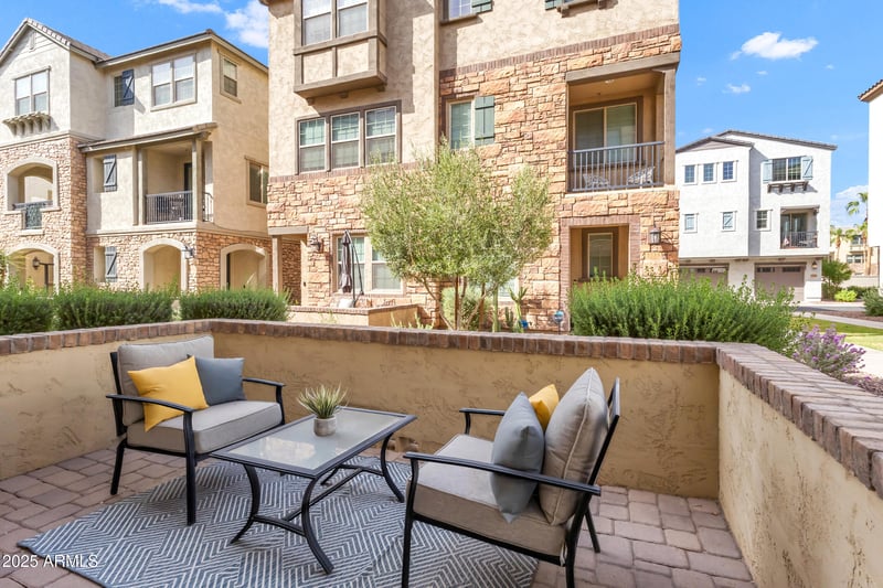 1734 Dogwood Ln, Gilbert, AZ 85295