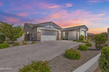 17346 W Wildwood St, Surprise, AZ 85388