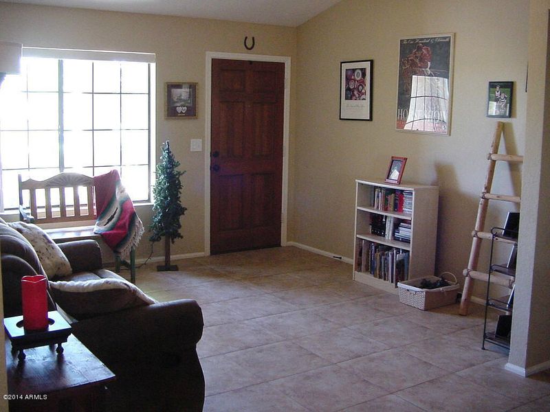 17348 E Caliente Dr, Fountain Hills, AZ 85268