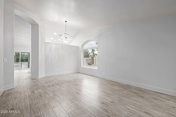 1735 Aspen Ave, Gilbert, AZ 85233