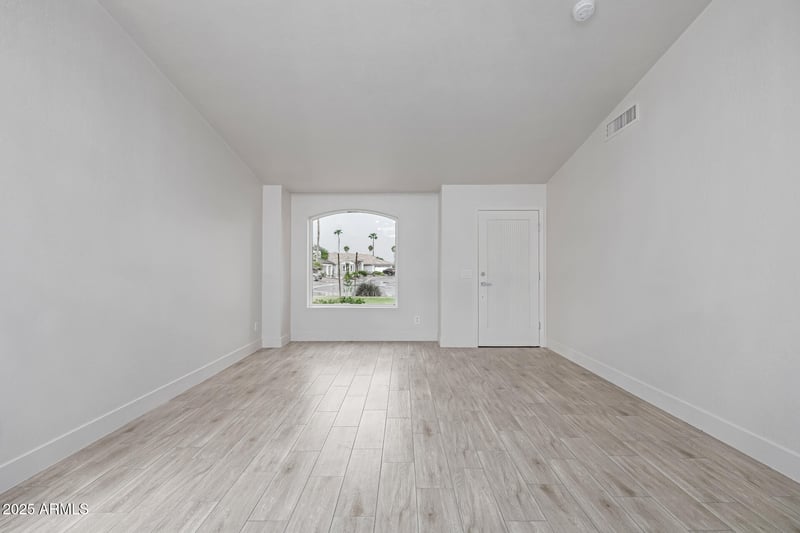 1735 Aspen Ave, Gilbert, AZ 85233