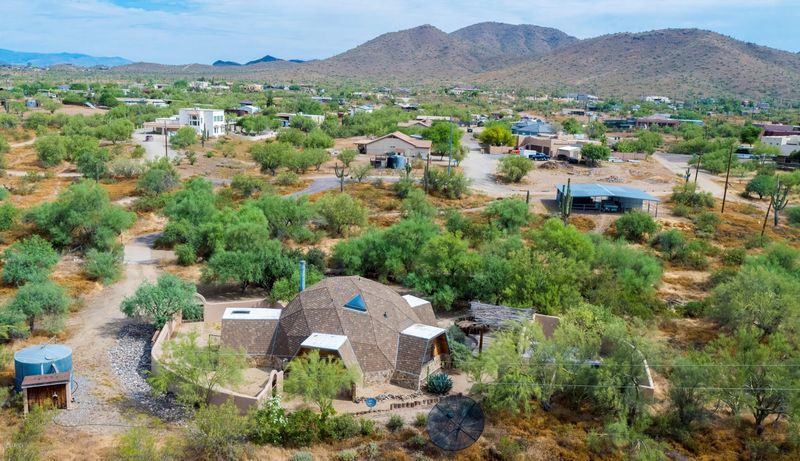 1735 E Tamar Rd, Phoenix, AZ 85086