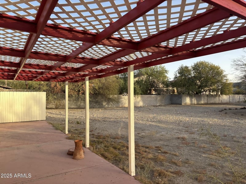 1735 Griswold Rd, Phoenix, AZ 85020