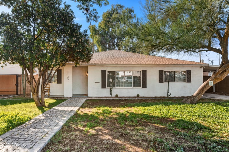 1735 Mitchell Dr, Phoenix, AZ 85015