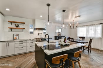 1735 Mitchell Dr, Phoenix, AZ 85015