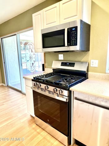 1735 W Wagoner Rd, Phoenix, AZ 85023