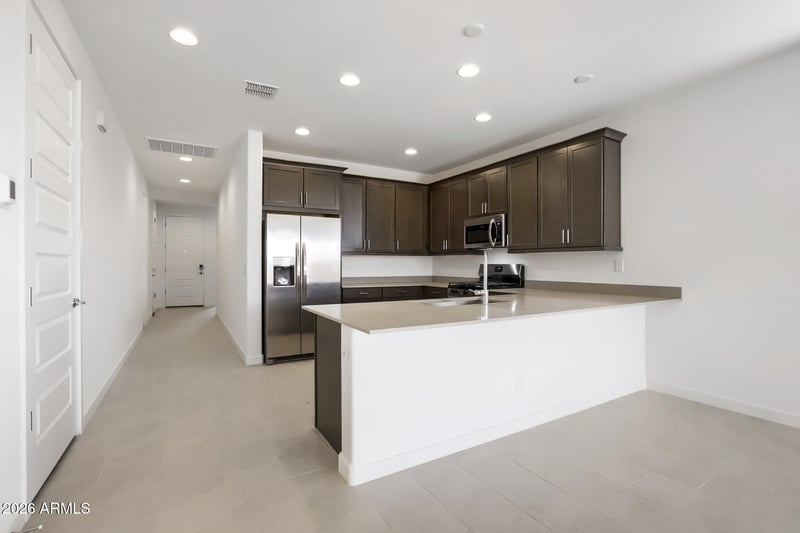 17352 W Gray Fox Trl, Surprise, AZ 85387