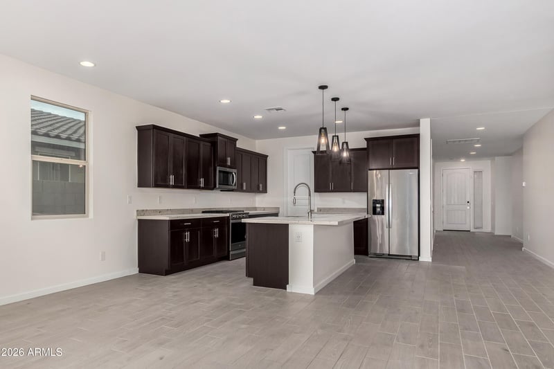 17352 Red Fox Rd, Surprise, AZ 85387