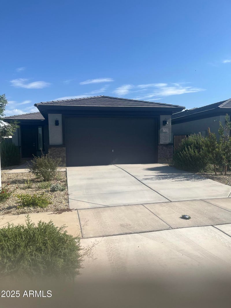 17353 Via De Luna Dr, Surprise, AZ 85387