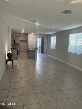 17353 Via De Luna Dr, Surprise, AZ 85387