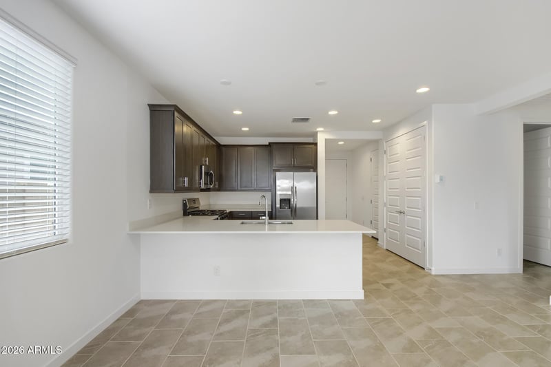 17356 Gray Fox Trl, Surprise, AZ 85387