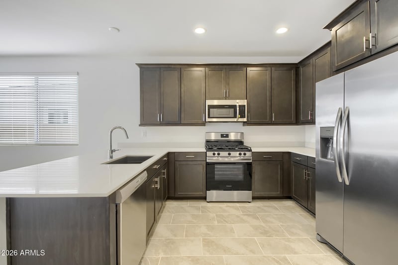17356 Gray Fox Trl, Surprise, AZ 85387