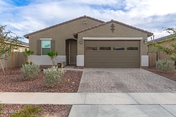 17357 Running Deer Trl, Surprise, AZ 85387